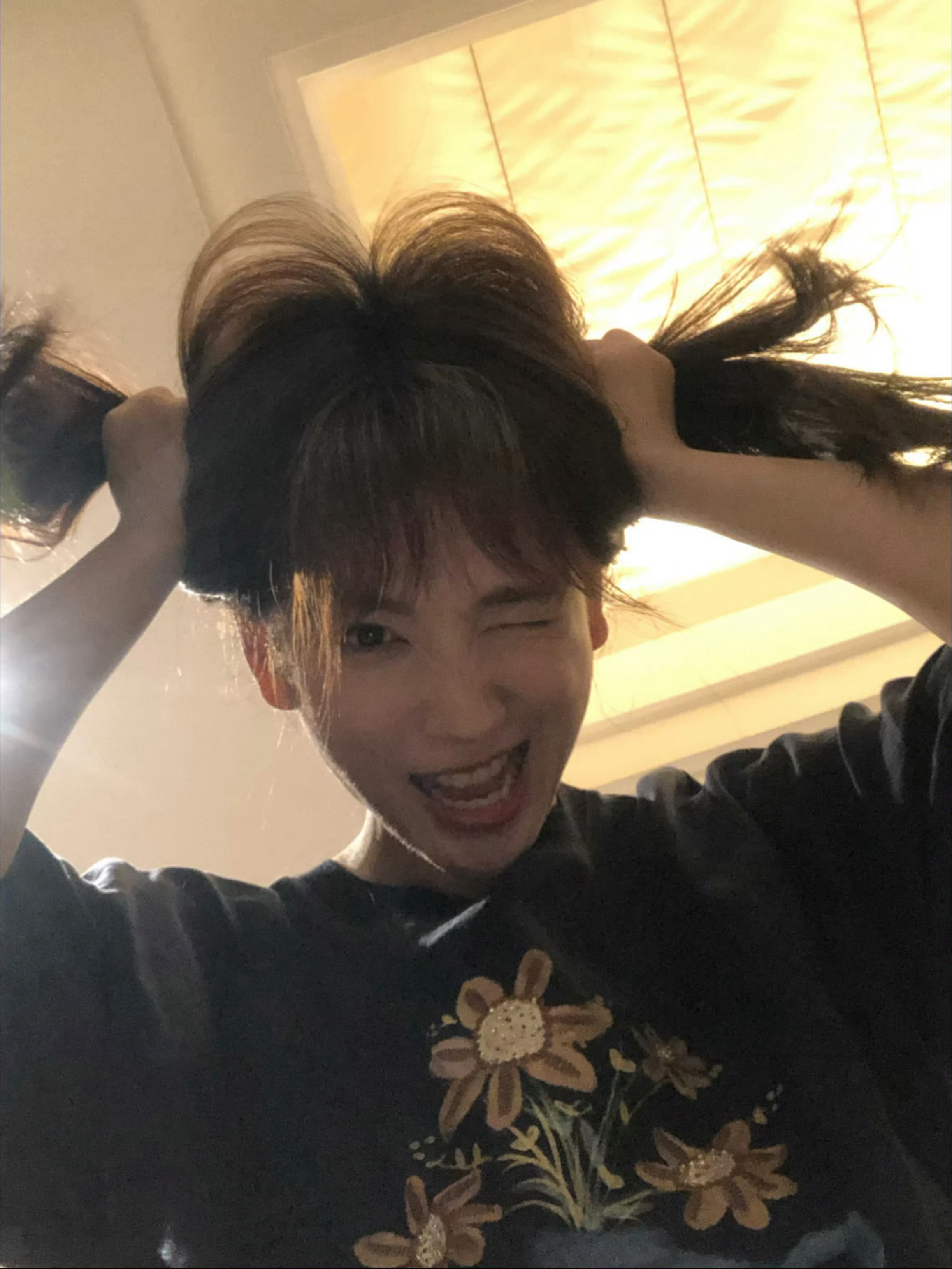 这里有两只小狗妹 