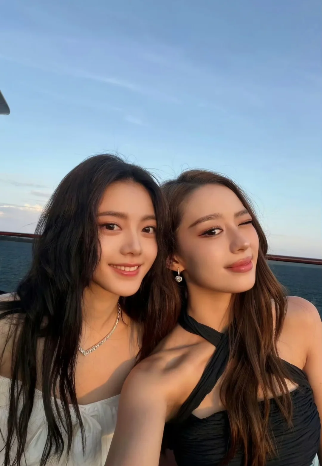 赵今麦吉娜合照
