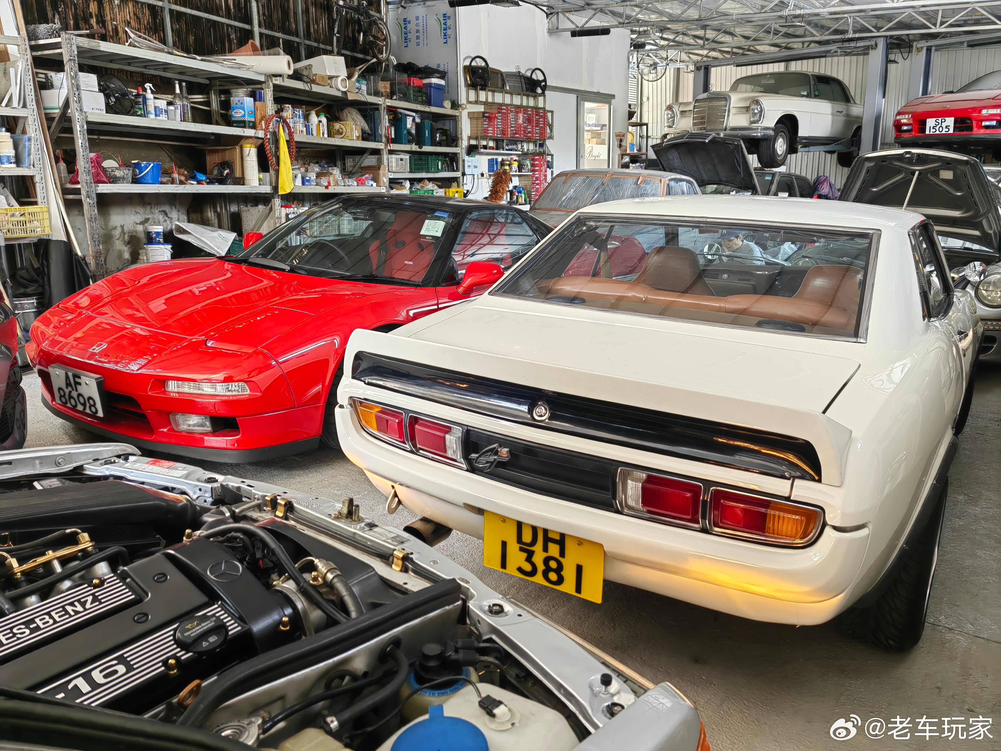 Stephen Cave 又有新收藏品，这部白色的 70 年代丰田跑车大家认得吗