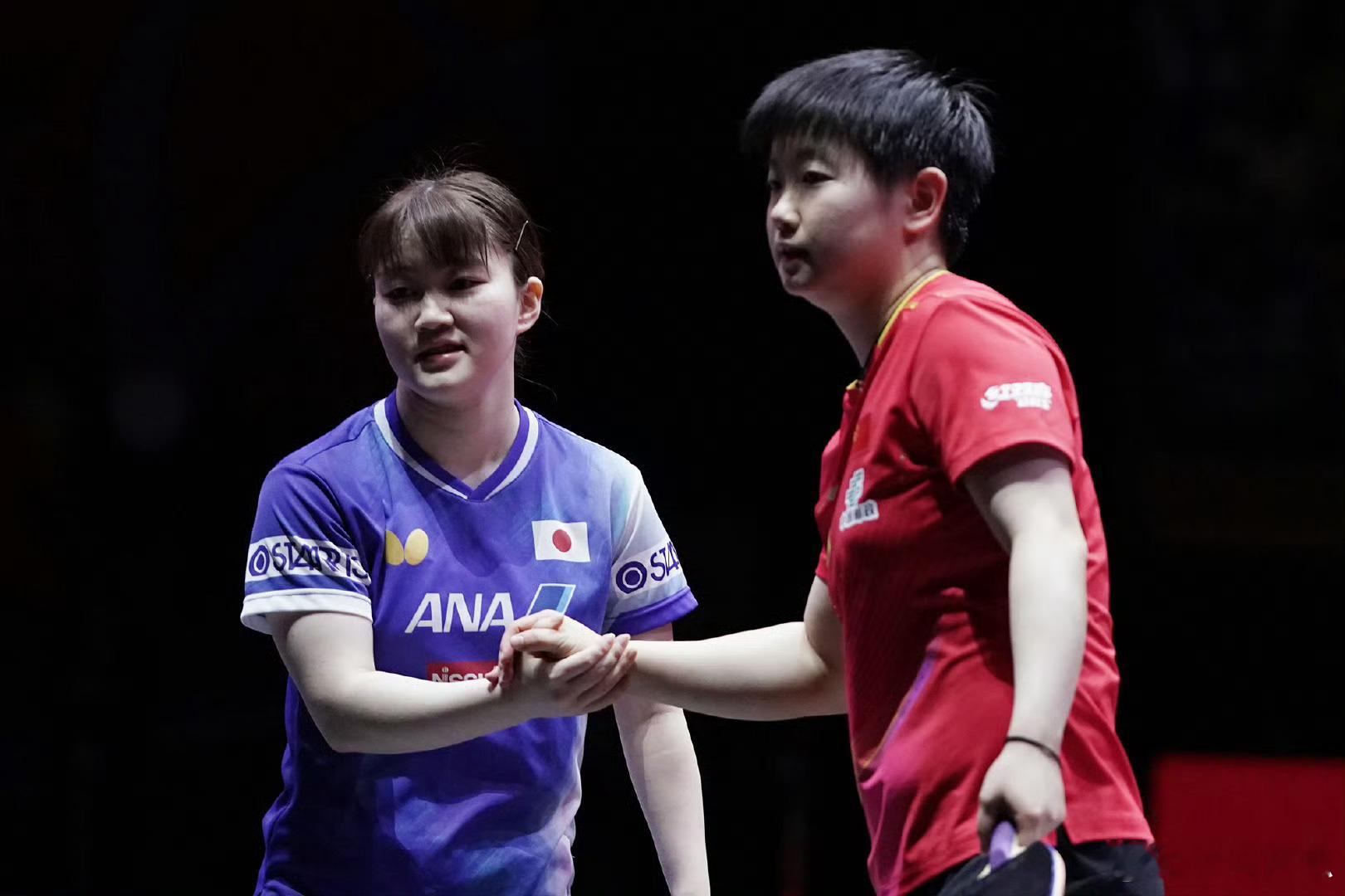 孙颖莎4小时赢了2场硬仗孙颖莎在多哈世乒赛女单八强战中击败日本选手大藤沙月晋级四