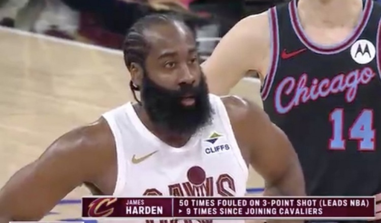 哈登本赛季50次造成三分球犯规领跑全联盟，加入骑士之后已经9次！ 