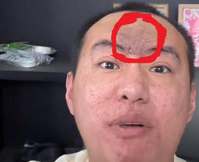 他自称全网命最硬，结阴亲、睡坟场、砸神像，如今面相大变太吓人。如今的人们为了流量