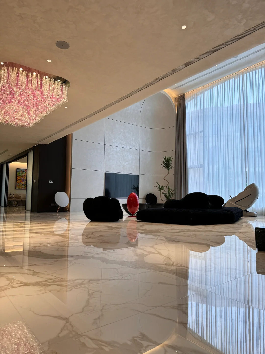 🎬剧组说一天给我2W让我搬出去两个月