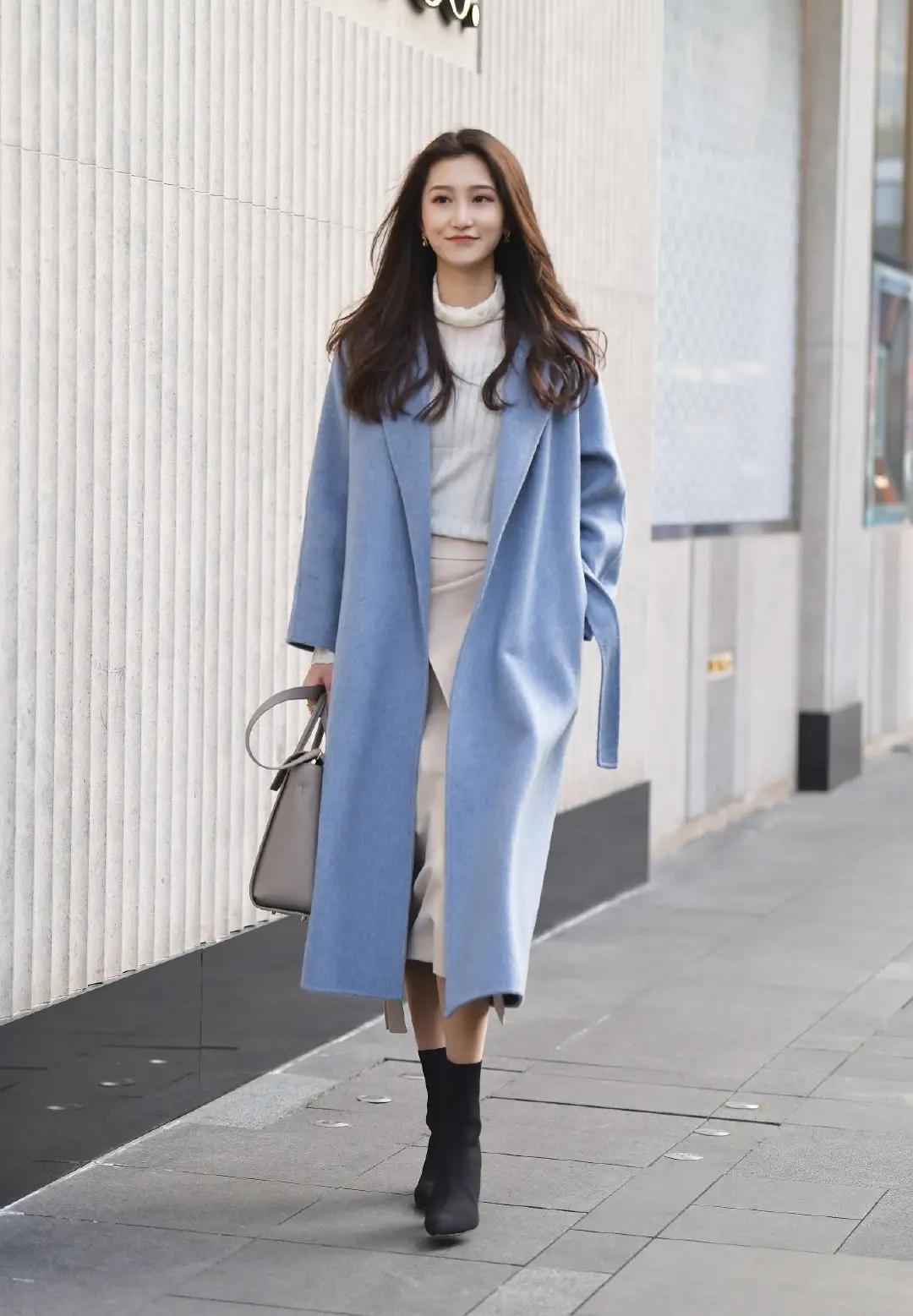 做个“嘴替”不如做自己：内外双调，活出坦荡人生

正月初十，马年春风浩荡，吹开了