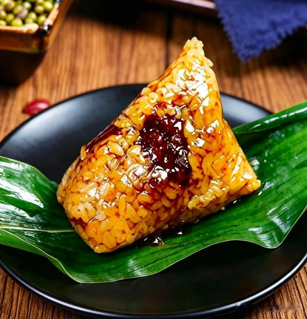 差瓜辉
端午节马上就要到了，按照咱中国的传统习惯吃粽子是必不可少的，所以，节前亲