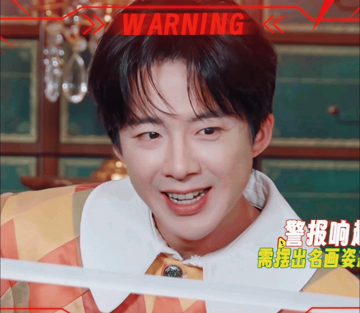 刘宇宁be like：😁🙂😛孩子已经完全学会皮笑肉不笑了呀！！！！刘宇宁地