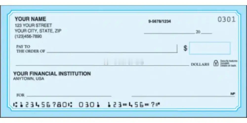 好多人是不是没见过支票长啥样？其实去美国之前，我也没见过，所以看电影的时候看人家