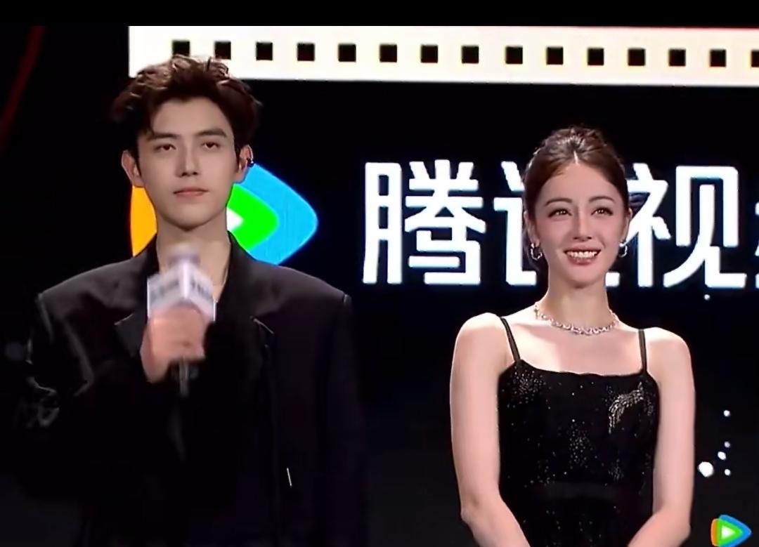 热巴陈飞宇合体录嗨六！《慕胥辞》定档信号拉满
 
家人们！迪丽热巴陈飞宇要合体飞