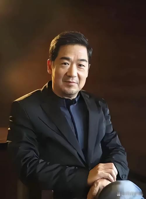 张国立深夜激动发文｜老戏骨难得同框尽显行业风骨｜放下流量浮躁，深耕作品才是演员立