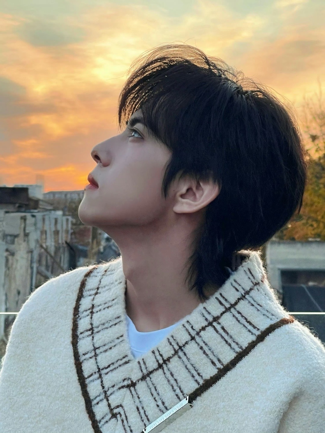 刘轩丞营业了    冬日里的暖男！ 