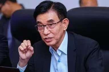 大家都知道，美国对中国实施芯片制裁。但是，比芯片制裁更可怕的事情，出现了！

就