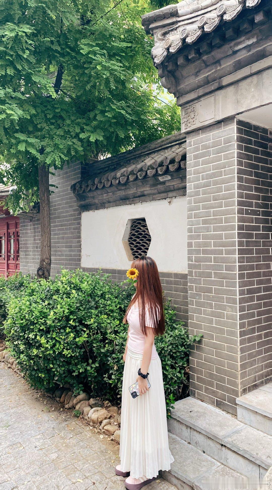 天气这个热呀那这个算出片吗。。 