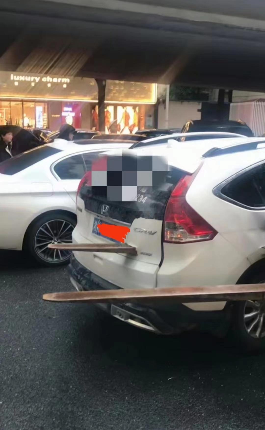 这辆本田CRV算事故车吗？？？