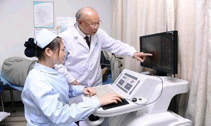 有些所谓的“偏方”真是信不得，
简直是害人不浅。

浙江82岁张奶奶，
因为腰椎