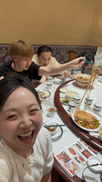 李嘉琦vlog记录成年人的浪漫 都来给我品！没人会不爱看小辣的vlog！真的有种