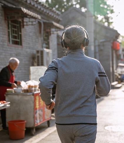 性学家一段非常现实的话：
绝大多数人都将在70多岁死去，能活到80岁已经是小概率