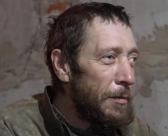 红军城包围圈第一批乌军投降了，2名乌军士兵已经投降！向俄军招供，在红军城包围圈里