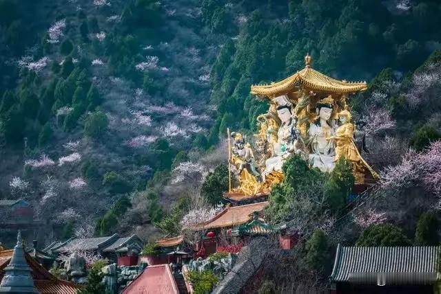 禅意人生

人生如舟，心若乱流，则舟难行。人啊，别总是胡思乱想，让心灵澄澈如镜湖