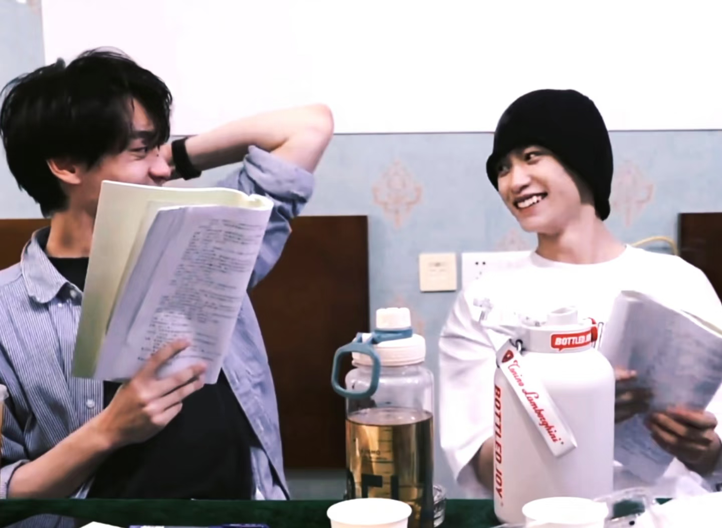 栩你渝生 🌽田栩宁梓渝永远幸福 帮米米抽一套梓渝COSMO B版晚上就来 正好