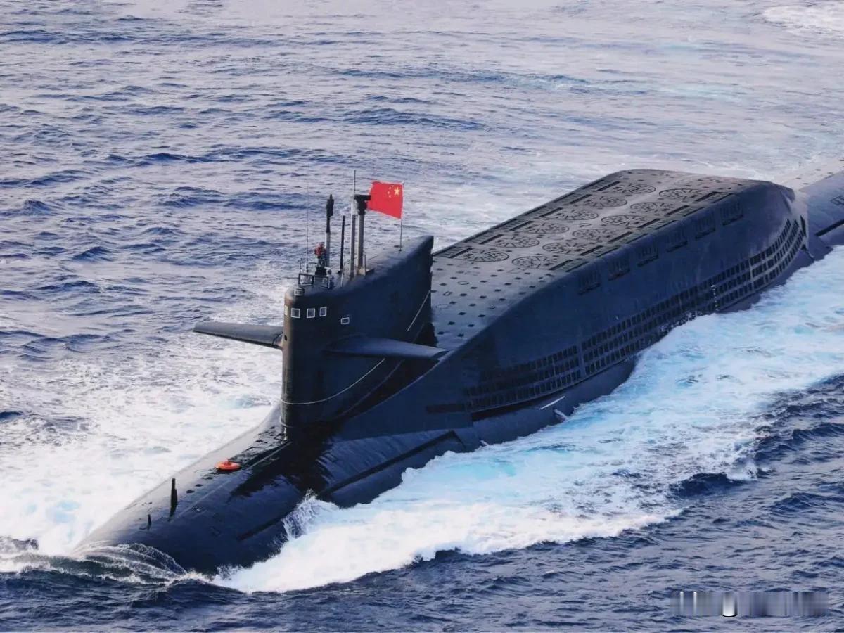 特朗普：美国核潜艇领先中国25年。

这是美国总统特朗普去年说的。

据媒体报道