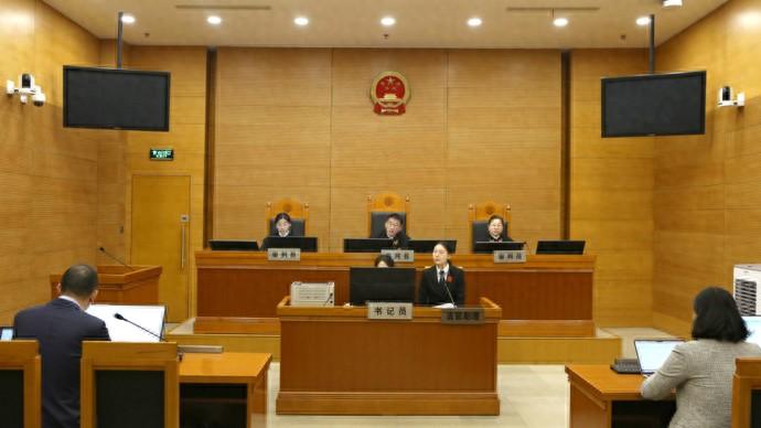 全国首案！香港公司因外国单边制裁损失数百万，上海法院亮剑破解长臂管辖。

做外贸