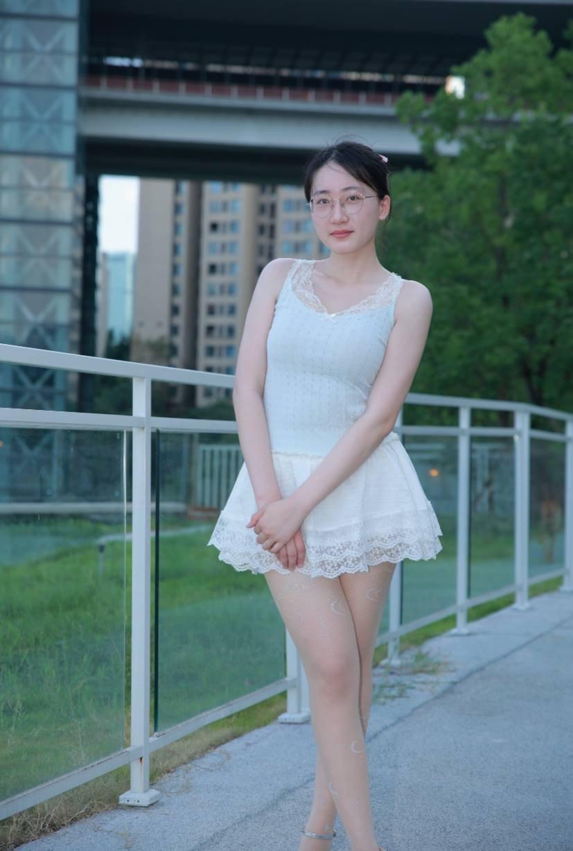 微信能不能出个临时会话，
大家不想因为一点小事就加微信…. ​
聊完这个事儿双方