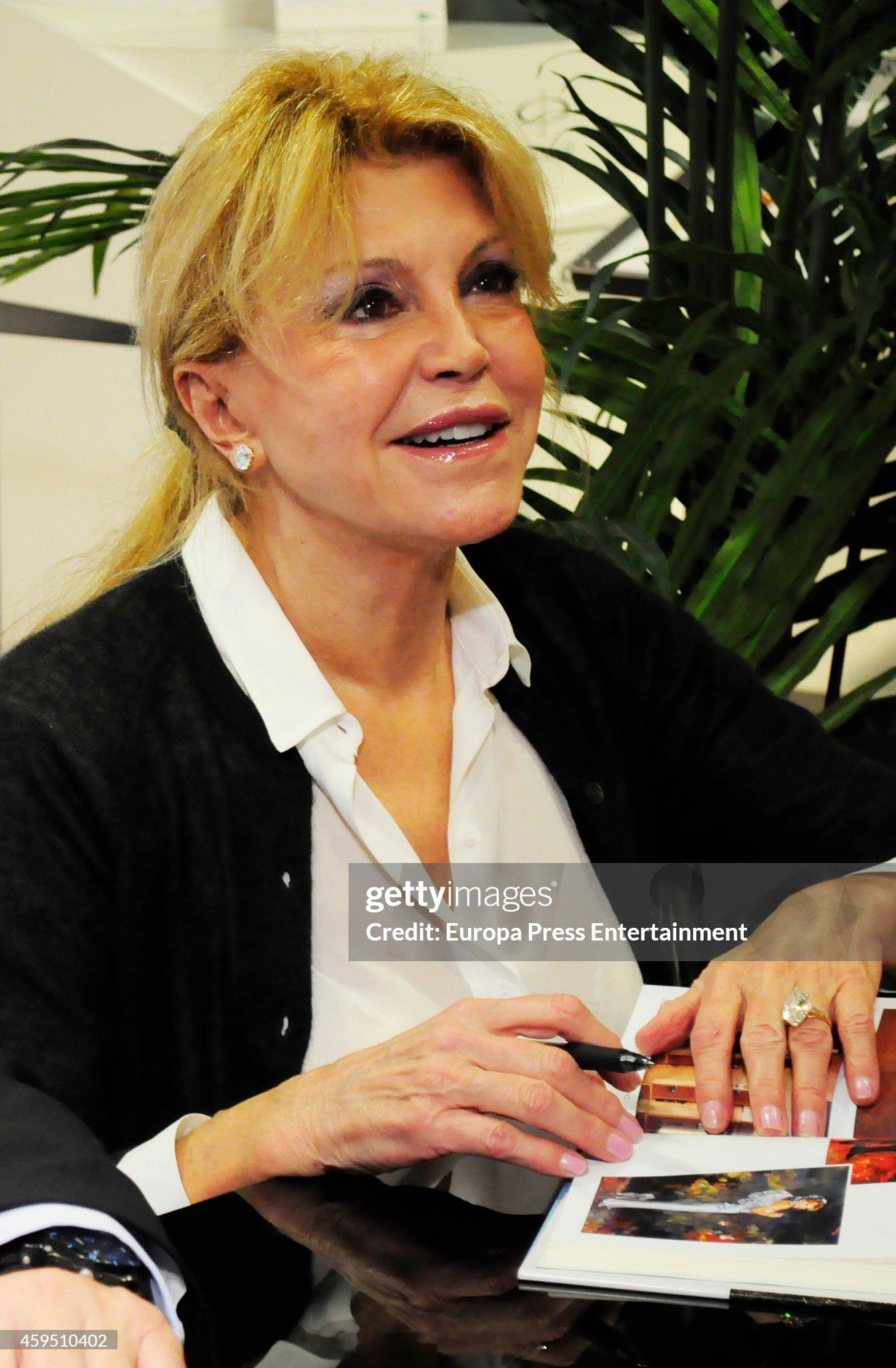 珠宝 蒂森男爵夫人蒂塔的订婚戒指，为马眼切割的大钻戒，实际上曾属于她丈夫蒂森男爵