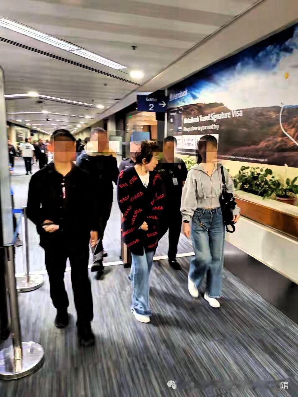 “9.7亿巨贪栽了！中菲联手太硬核！”

中菲在国际刑警组织框架下，成功把涉嫌职