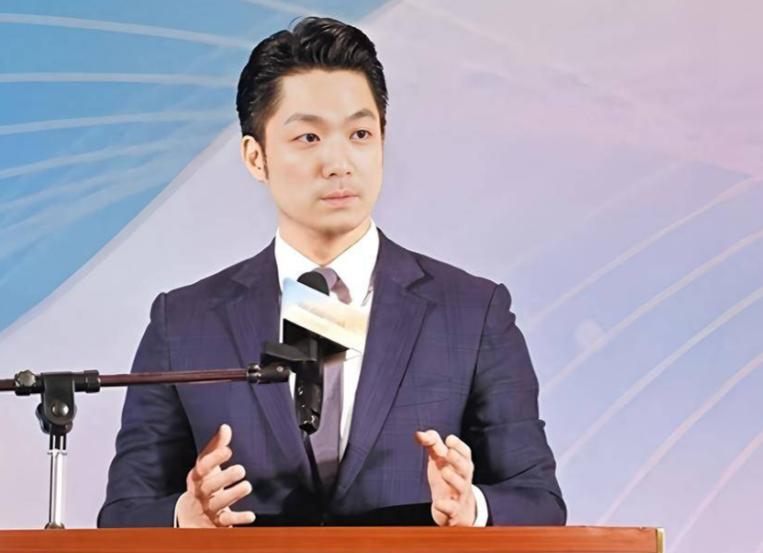 台北市长蒋万安发表声明，

9月4日，针对蒋万安儿子“大宝”蒋得立，录取名额仅2