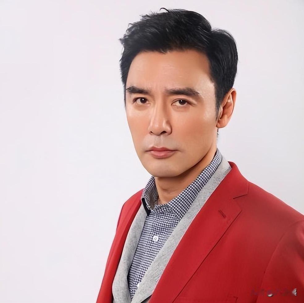 钟镇涛：我的太太，开着我的车，用我的司机送她的情人上班，我都不知道该怎么躲！
