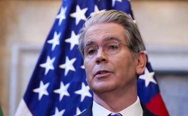 达沃斯好戏连台，美国财长罕见“表扬中国”，又说了一句更震惊的话：中国制裁日本，那