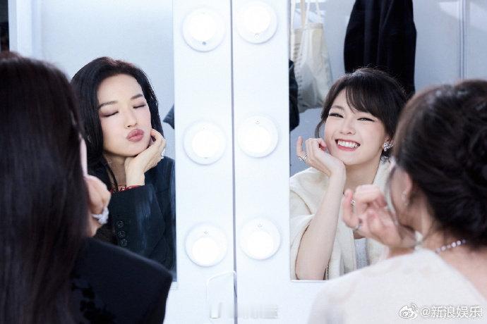 好可爱啊，文淇也是圆梦了～谁不想一亲芳泽呢！微博之夜