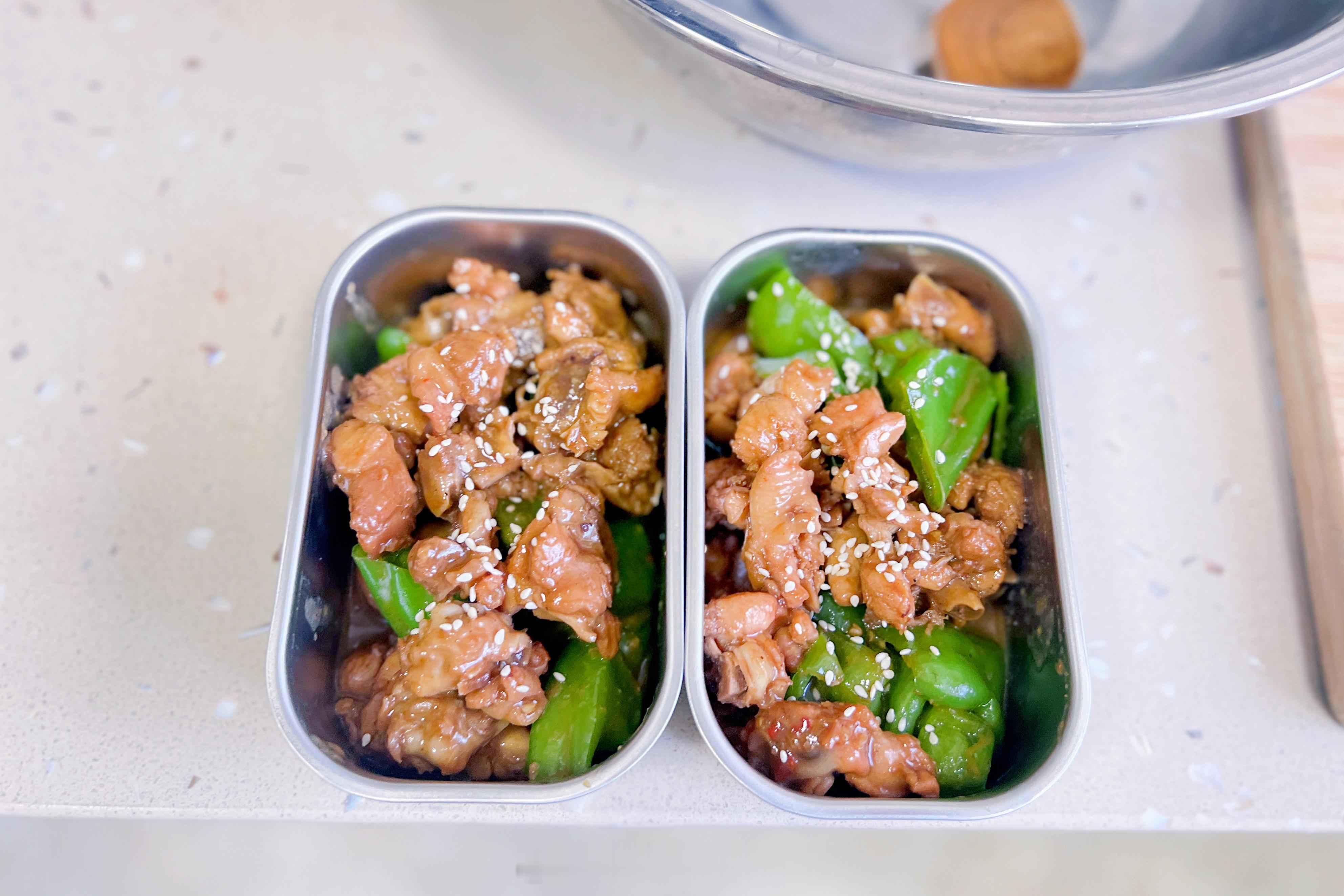 爱家非同食趣 伪减脂餐2301Day周3好昨晚上忙半天，腌好食材，备好配菜中午速