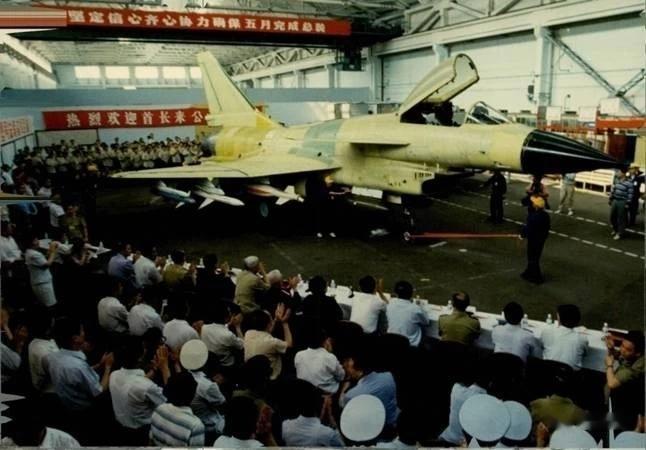 #航空新视野[超话]# 航空工业成飞，三个关键的节点：空军歼-10战斗机全尺寸金