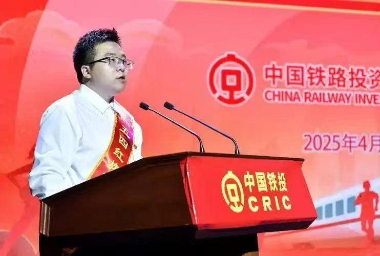 27届铁路就业抢人大战，已经悄悄提前打响了！
 
最近国铁集团下属招投标单位，开