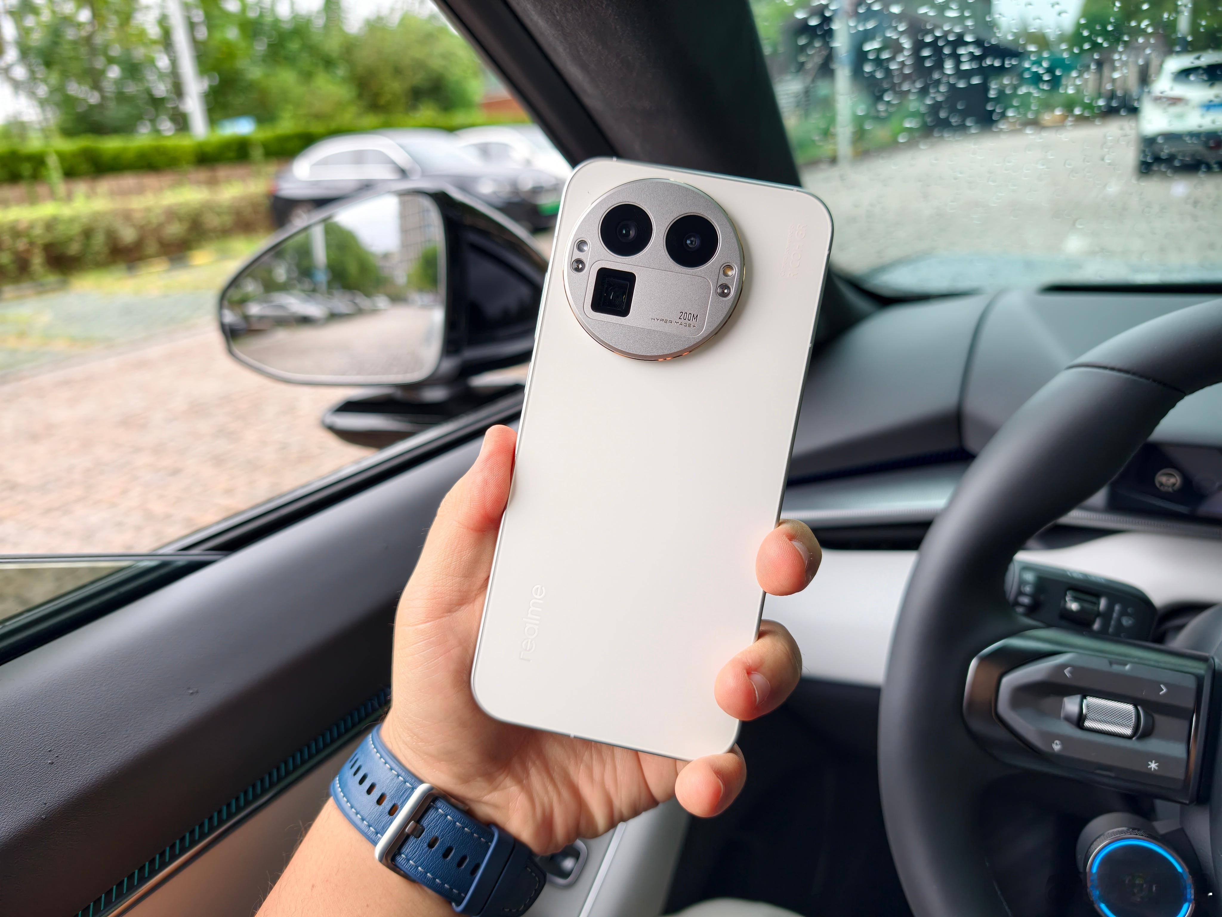 忘说了，真我GT8 Pro真挺独特的[doge] ​​​