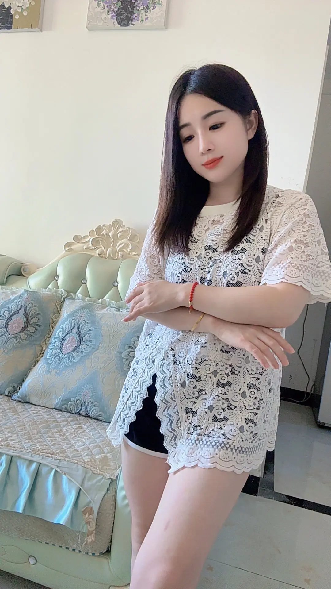 希望有一天我有家回，有一盏灯是为我而留，有一个人是真的爱我