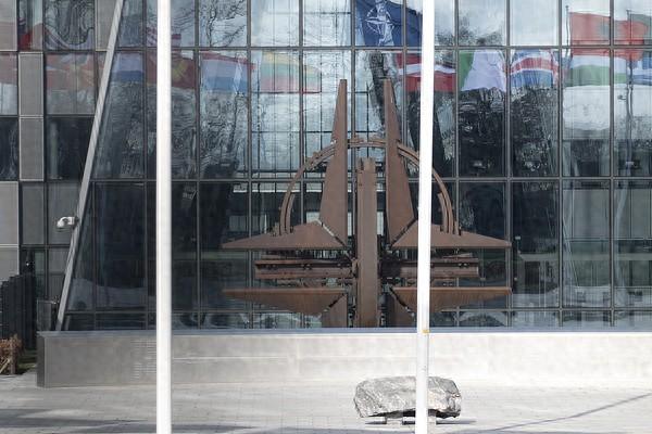 特朗普一句话让北约冷汗涔涔：北约在美国需要时会否给予支持？

估计北约其他国家看