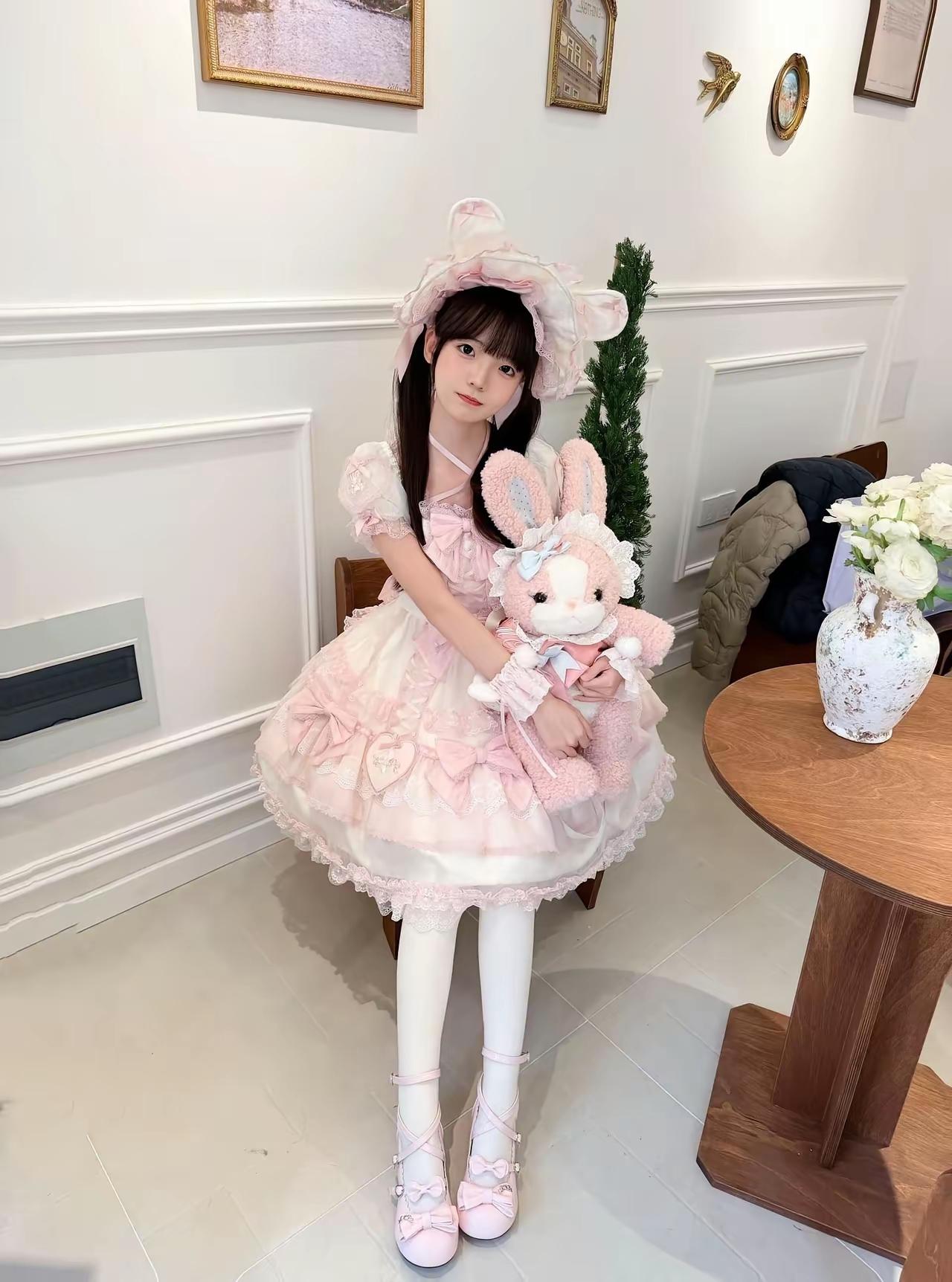 穿上可爱的裙子，做快乐的小公举