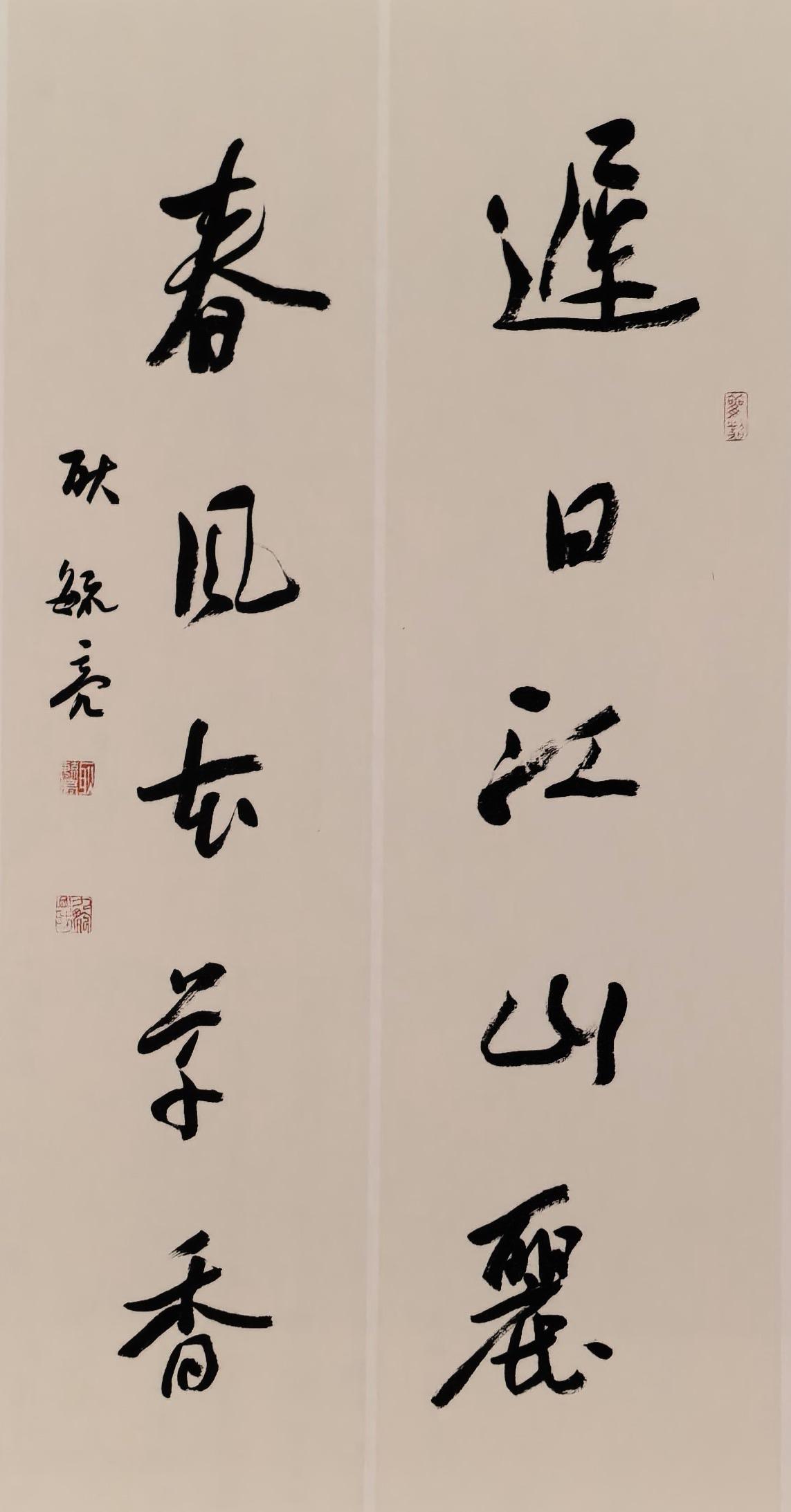 这草书对联，一个字“很棒”！
