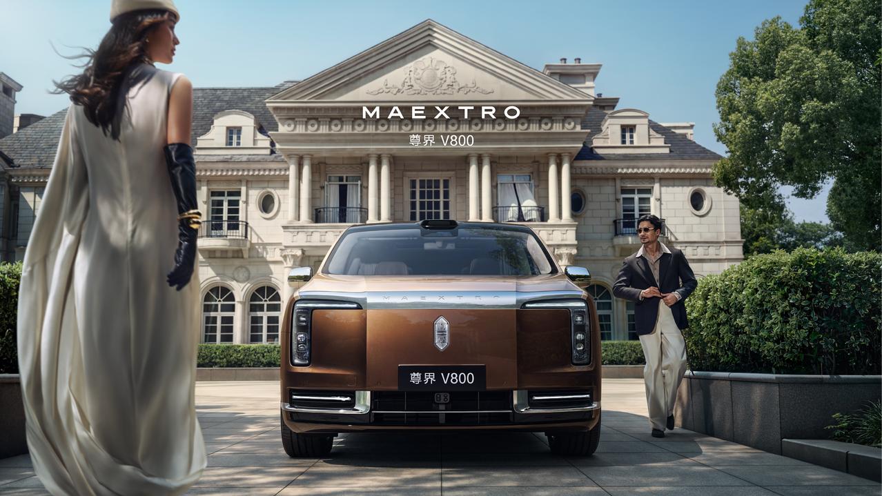 今天，时代旗舰MPV尊界V800与收藏级豪华轿车尊界S800 Grand Des