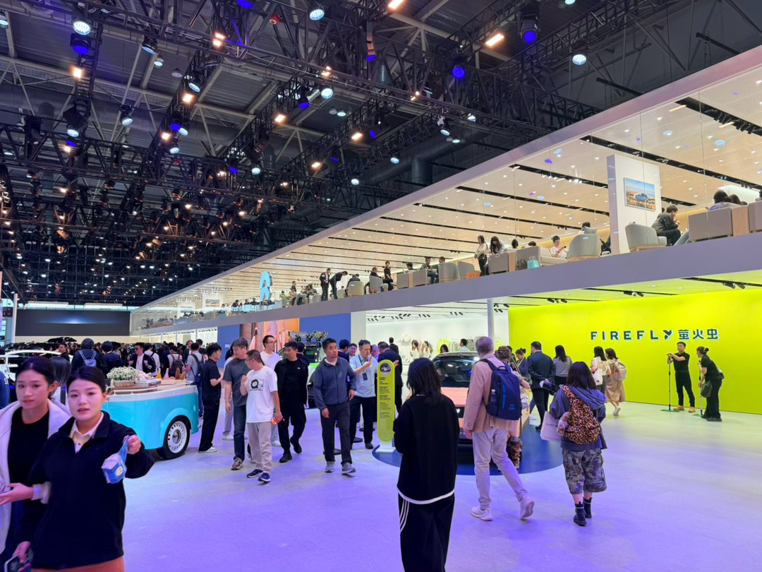 去年一帮人教斌哥做 CEO我觉得，现在没人教斌哥做 CEO 背后，是因为 L90