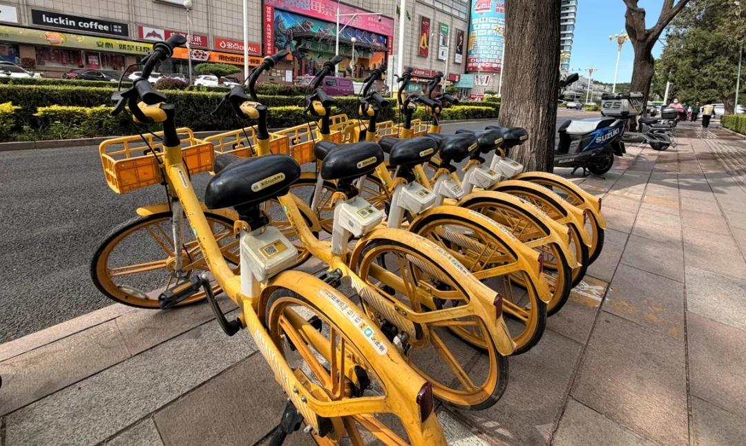 不知道你们发现没？

现在的共享单车，不管是美团、青桔，还是哈啰，起步价都悄悄变