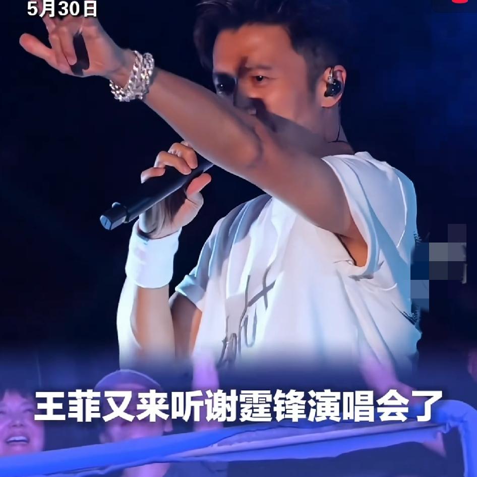 明星出轨，叫爱情。普通人出轨叫不正经[捂脸]这个可笑的社会