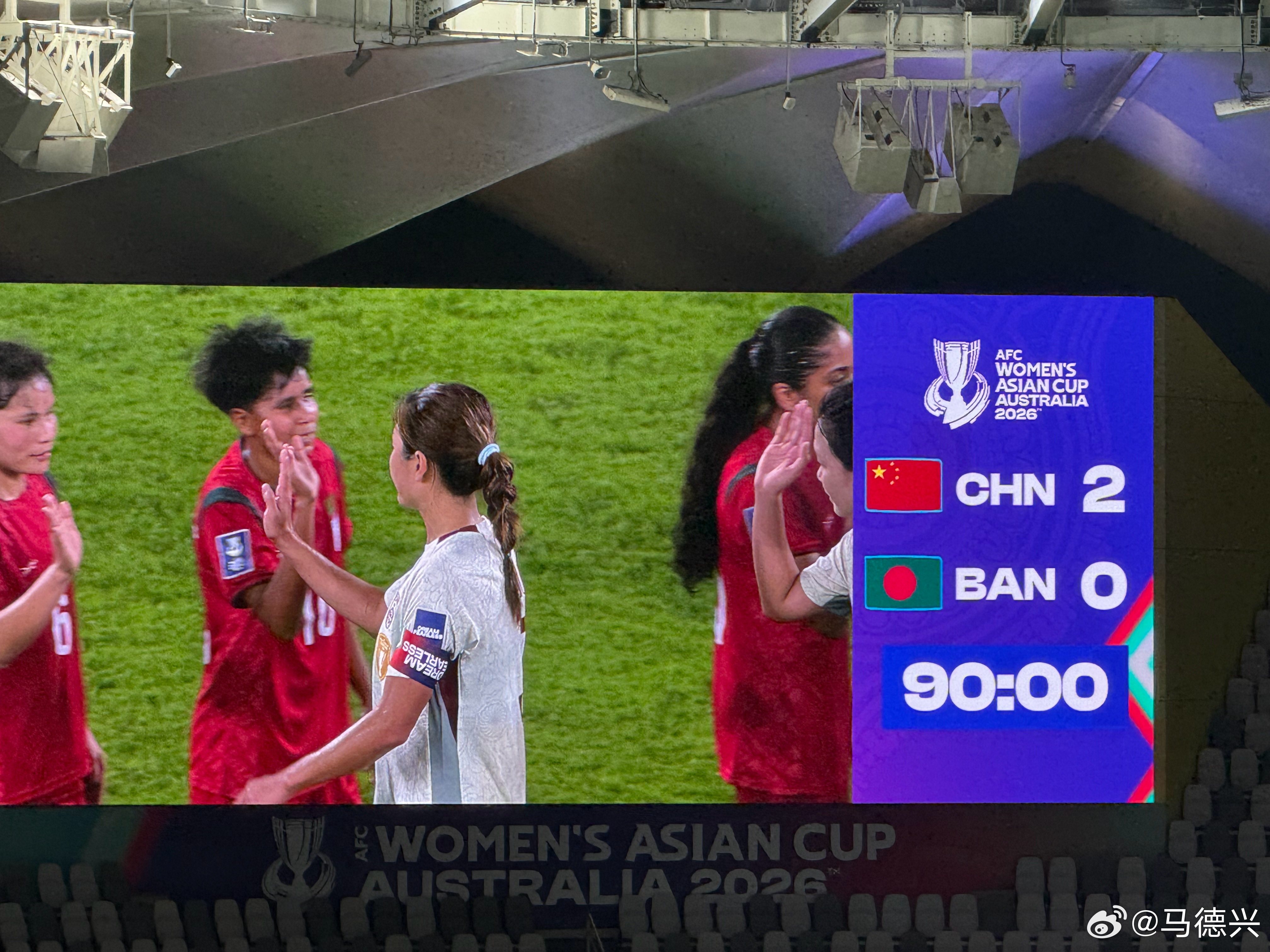 女足亚洲杯女足亚洲杯 哎，踢的啥玩意还不如孟加拉小姑娘们