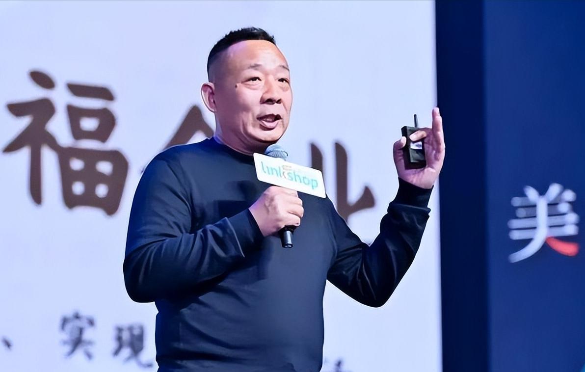 近日,胖东来郑州店官宣招聘20名五年以上刑期刑满释放人员，一度引发全网巨大争议。
