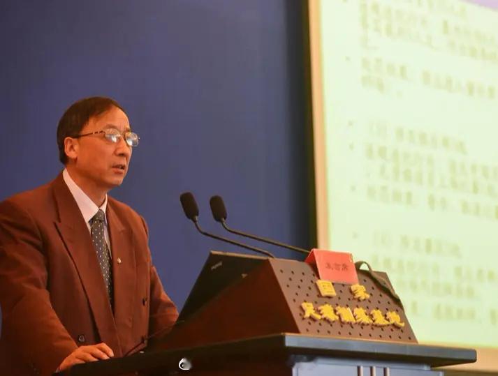 争议！王小平被判十年，媒体人集体发声：他是好人，大环境害了他近日，前中国足协纪律