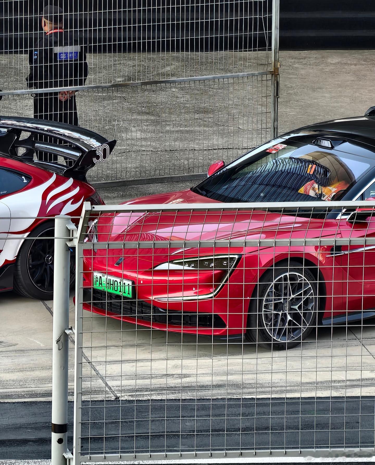 中国上海 F1中国大奖赛仰望U7 本次 F1上海站 安全车仰望