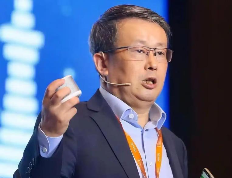 项立刚会说就多说点！！！


杨同学的执着让人匪夷所思
法院判决都已经下来了
说
