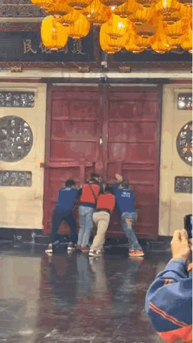 为夫老了，
看到这个，
感慨，年轻真好。